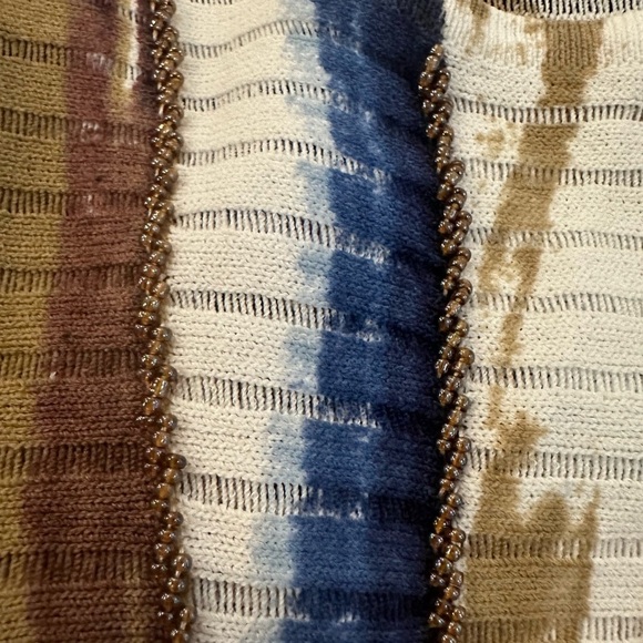 Chagall Floral Painter Watercolor Top Angel Sleeve Scoop Neck  Beaded details L - Picture 5 of 8